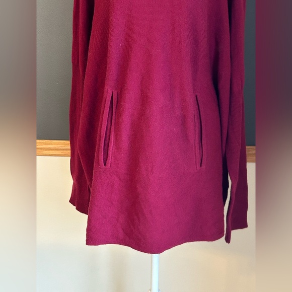 Garnet Hill Wool Cashmere Blend Turtleneck Poncho Sweater Tunic Cranberry Medium - Picture 3 of 7